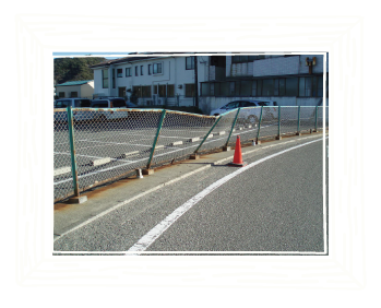 金網フェンス補修工事前